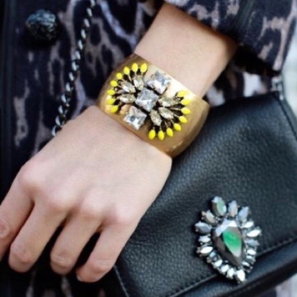 :: S&D⚜️🌞Yellow+Gold Norah Statement Cuff - Picture 4 of 8